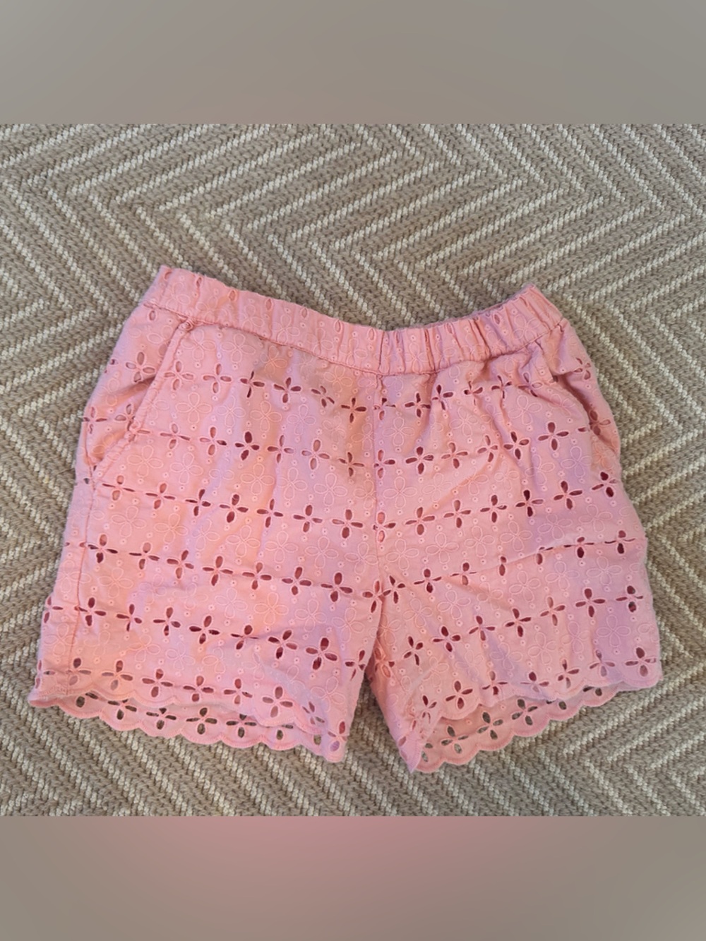 Hanna Andersson Pink Eyelet Scalloped Hem Shorts Size 5 Like New